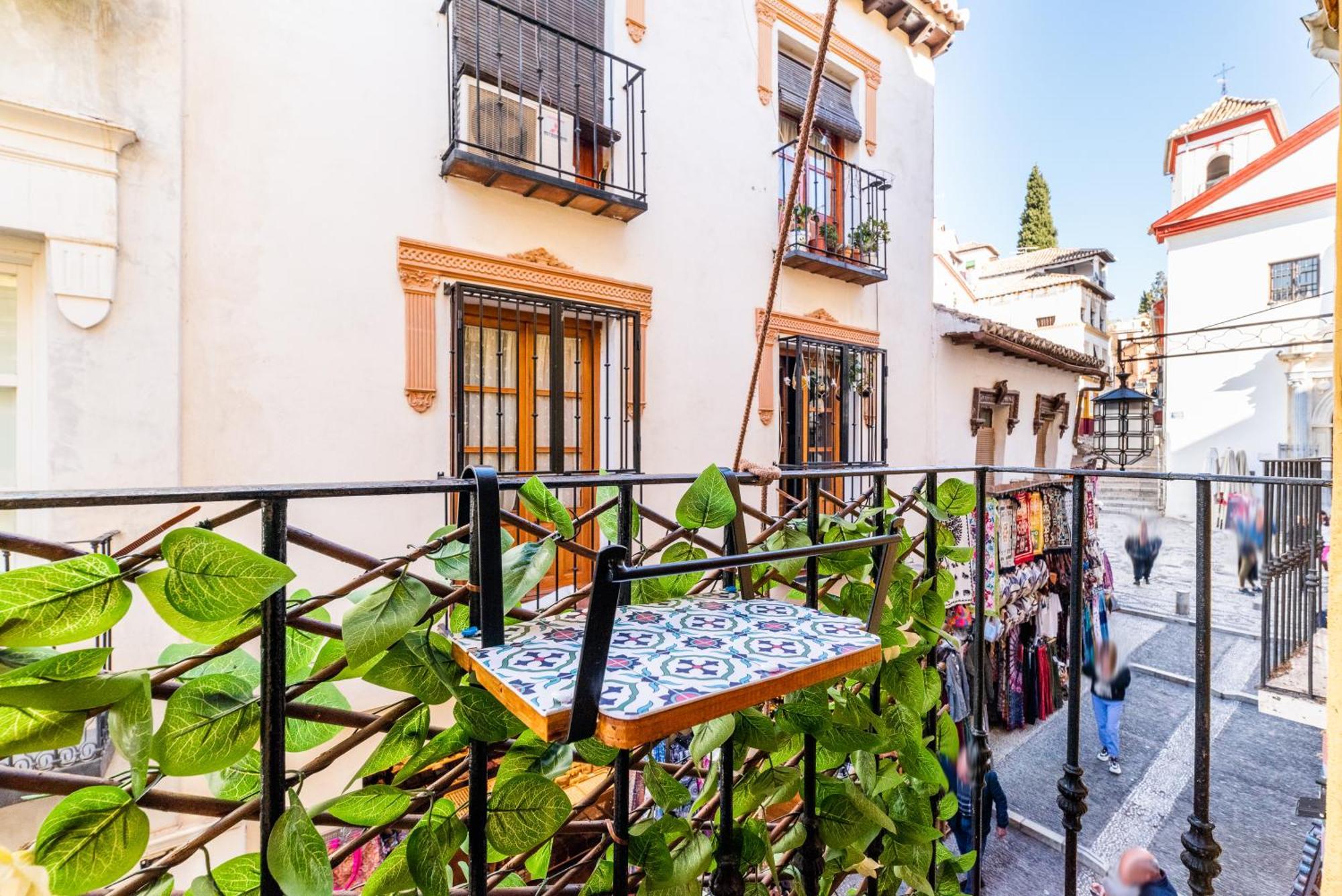 Apartamento Las Mil Y Una Noches Granada Exterior photo